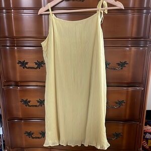 BCBG Generation Elegant Yellow Pleated Dress - butter yellow